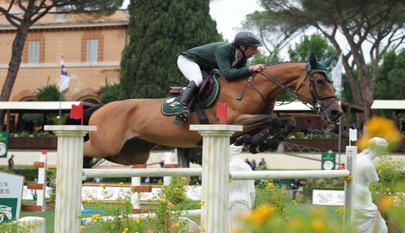 À Rome, Yuri Mansur et Miss Blue-Saint Blue Farm se sont adjugé un nouveau Grand Prix!
