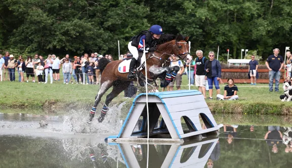 La jeune Francilienne a tenu le choc tout au long du championnat, notamment durant le difficile cross, n’écopant que de 3,2 points de temps avec son Céleste du Montier.
