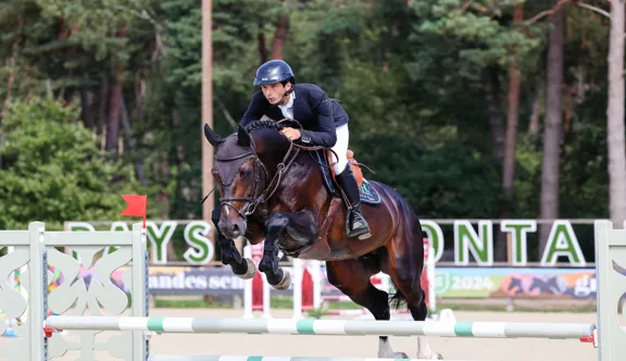 Avant d’enchaîner les pépins, Jackpot d’Elbe et Thibaut Jouanneteau avaient montré de très belles choses en finale nationale du Cycle classique des cinq ans, en 2024 à Fontainebleau.