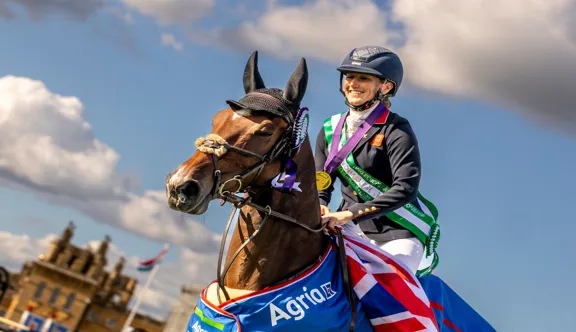 Aux championnats d’Europe de Blenheim, en septembre, Laura Collett a décroché le premier titre individuel de sa carrière aux rênes de London 52.