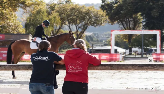 Cluny et Mâcon s’unissent pour former les professionnels du cheval de demain avec une approche innovante.