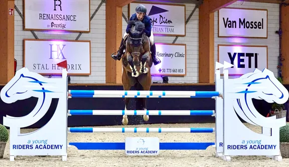 La Young Riders Academy a annoncé sa sélection pour 2026, comptant onze cavaliers de sept nationalités différentes. 