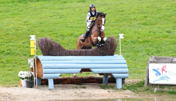 Alexis Goury et Colorée de Poteau aborderont l’hippique en tête demain en Corrèze.