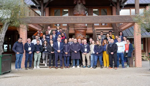 Les membres du réseau APSPM se sont retrouvés les 24 et 25 mars au Parc équestre fédéral pour leur premier séminaire, afin de réfléchir collectivement à l’avenir du collectif créé par la FFE en 2024.