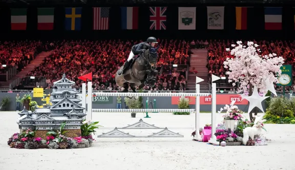À la veille de sa première finale Longines de la Coupe du monde à Fort Worth, Marc Dilasser sera asscocié à Arioto du Gèvres, son partenaire d’expérience.
