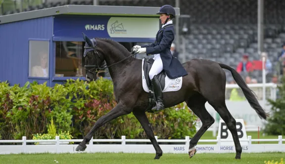 Tiana Coudray et Cancaras Girl pointent très provisoirement en tête du CCI 5*-L de Badminton