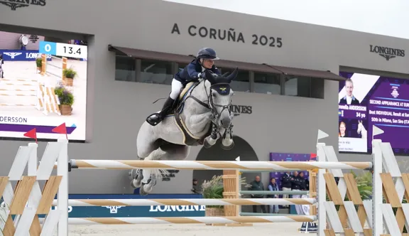 À l’été 2025, Petronella Andersson, a participé aux Européens de La Corogne, avec Opaline de W&S, avec qui elle espère participer aux Championnats du monde d’Aix-la-Chapelle.