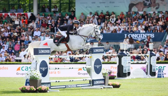 Simon Delestre et Gastby du Tillard ont remporté aujourd'hui leur premier Grand Prix 5* à Madrid.