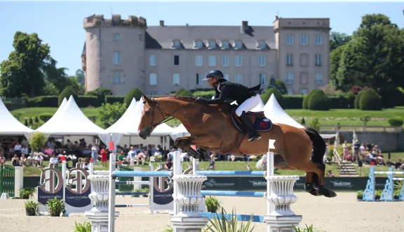 Grégory Cottard et son produit maison, Hold Up de Valème, en route vers la victoire à Mâcon-Chaintré. 