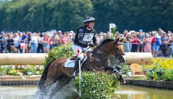 Tim Price et The Highlander ont pris les commandes du CCI 4*-L