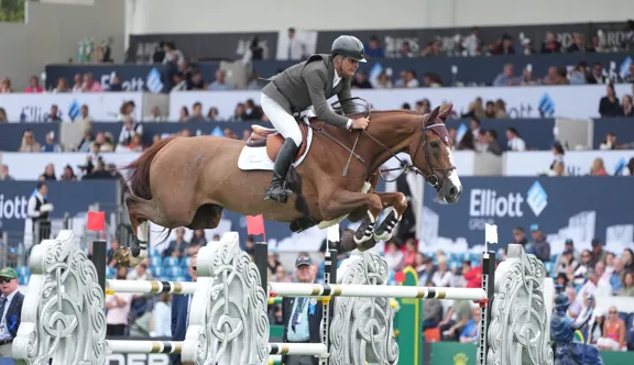 Ici à Dublin en 2025, Rodrigo Pessoa ont brillé sur une autre piste en herbe ce dimanche, à Valkenswaard