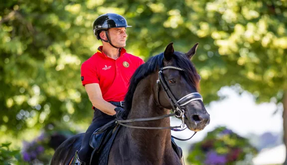 S’il domine le dressage mondial depuis plus d’un an avec le fabuleux Zonik Plus, Justin Verboomen se remet perpétuellement en question.