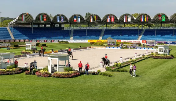 La première épreuve de dressage des Mondiaux d'Aix-la-Chapelle se tiendra demain au sein du stade de la Soers, aménagé pour l'occasion. 