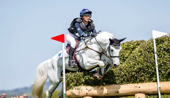 Héloïse Le Guern et Canakine du Sudre Z lors du cross du CCIO 4*-S de Chatsworth, étape de la Coupe des nations FEI de concours complet, en 2023.