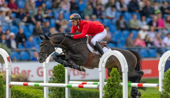 Pour illustrer son propos, Éric Louradour a choisi le champion du monde par équipes Daniel Deusser, “l’homme et le cavalier sont irréprochables, un véritable exemple”.