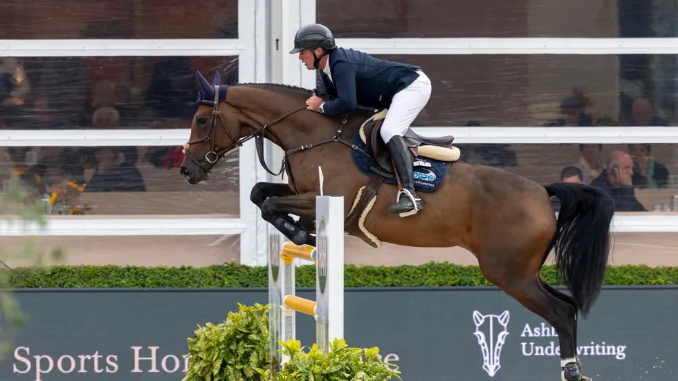 Mike Van Olst blijft domineren met tweede zege op rij in Oliva