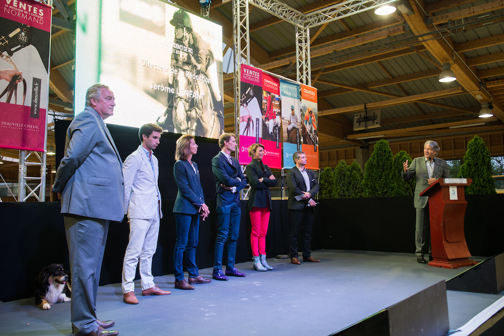 En septembre 2016, Philippe Augier et Antoine Sinniger ont rendu hommage aux trois médaillés olympiques de Rio installés en Normandie : Kevin Staut, Pénélope Leprevost et Astier Nicolas, accompagnés ici de Sophie Dubourg, directrice technique nationale.