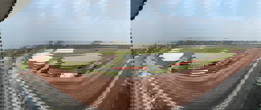 La nouvelle Piste des Tribunes sera dotée d'un système de sub-irrigation pour une qualité optimale