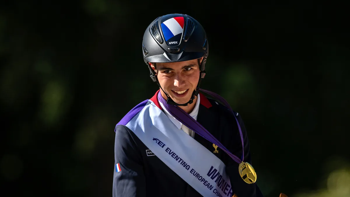 Valentin Quittet Eslan et Casanova d'Ems sont champions d'Europe Jeunes Cavaliers par équipes, et vice-champions d'Europe en individuel.