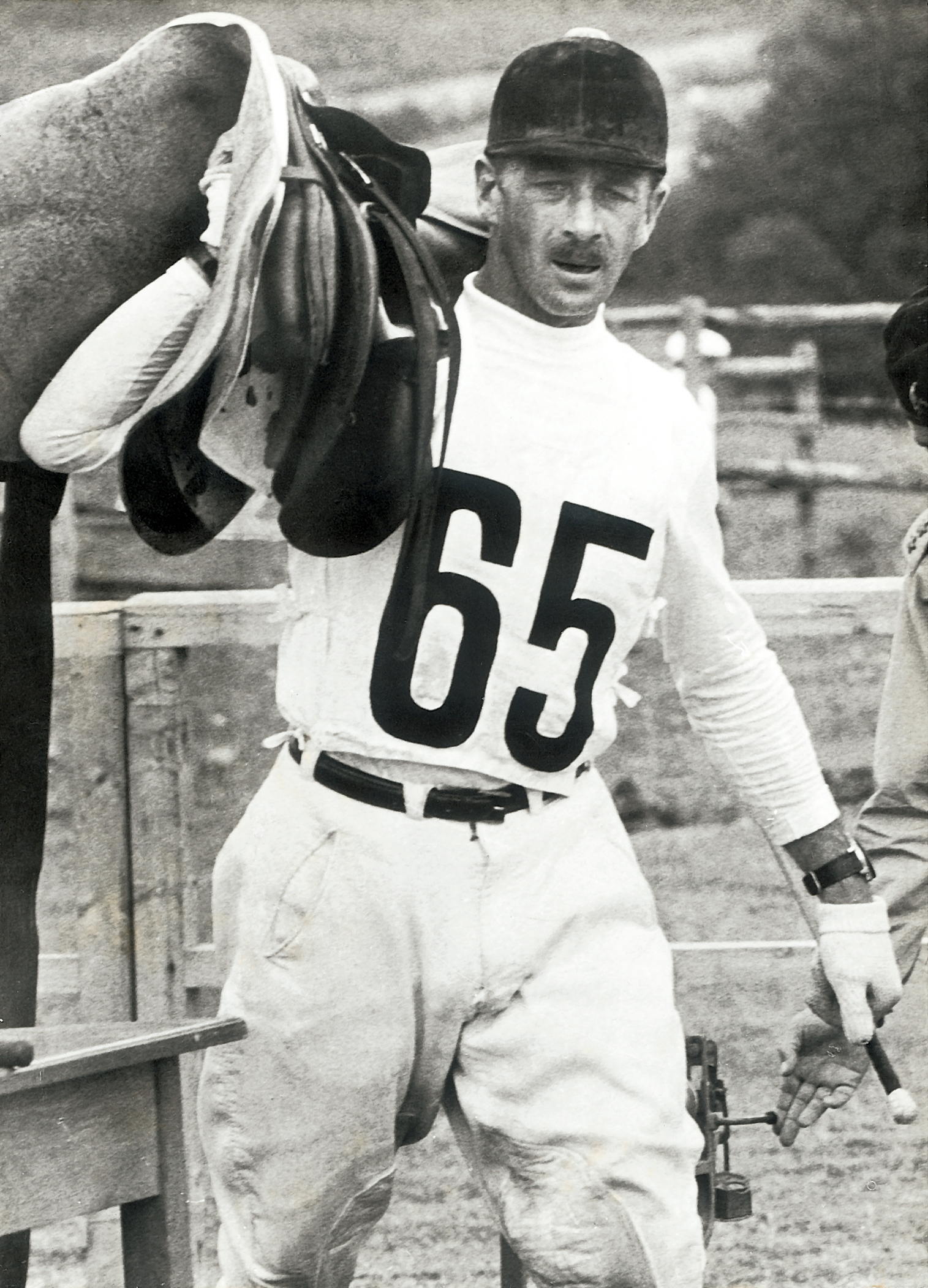 Le Suisse Anton Bühler, médaillé d’argent par équipes en concours complet aux Jeux olympiques de Rome en 1960
