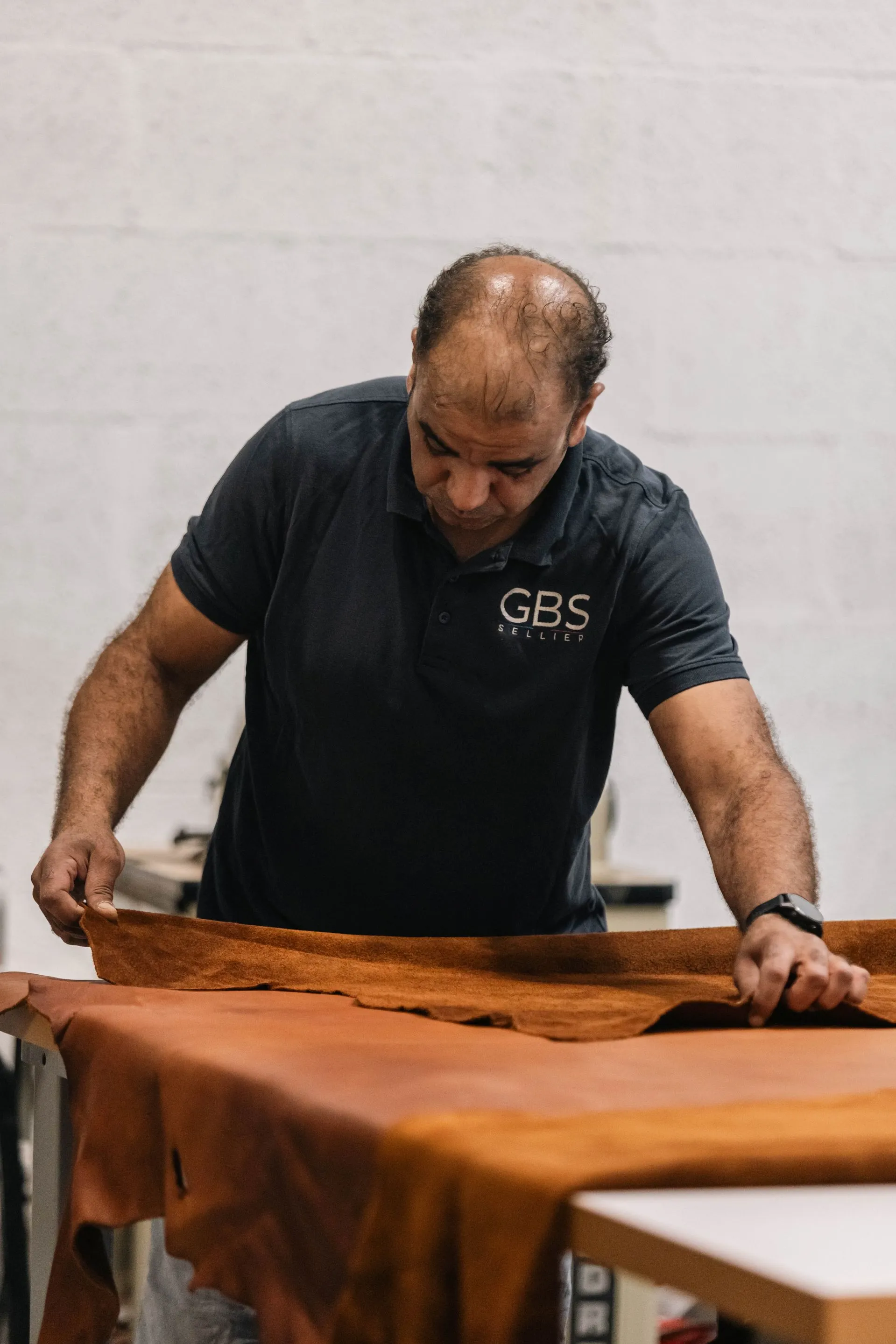 Nicolas Boulland, artisan sellier et fondateur de la marque française GBS Sellier