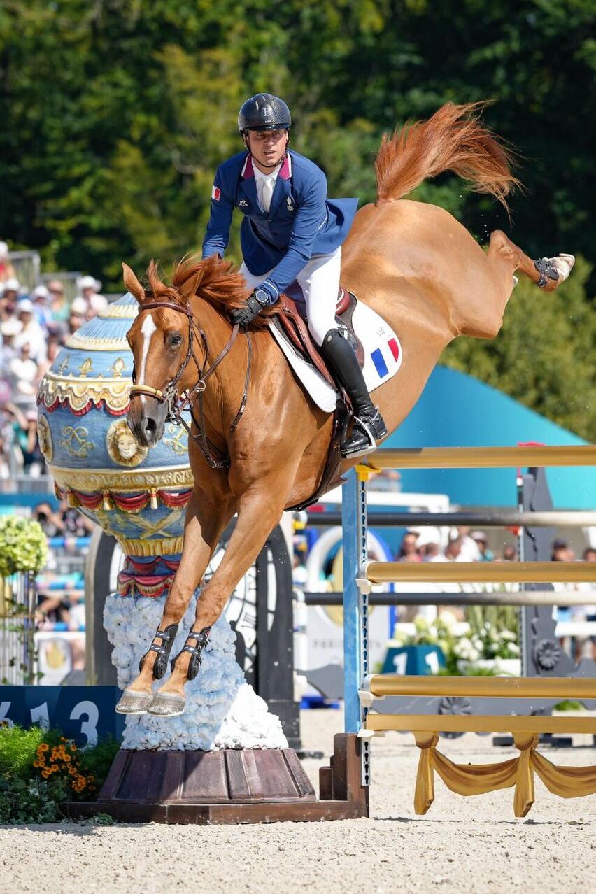 Julien Épaillard et Dubaï du Cèdre ont été privés de finale au chronomètre pour une faute en fin de parcours.