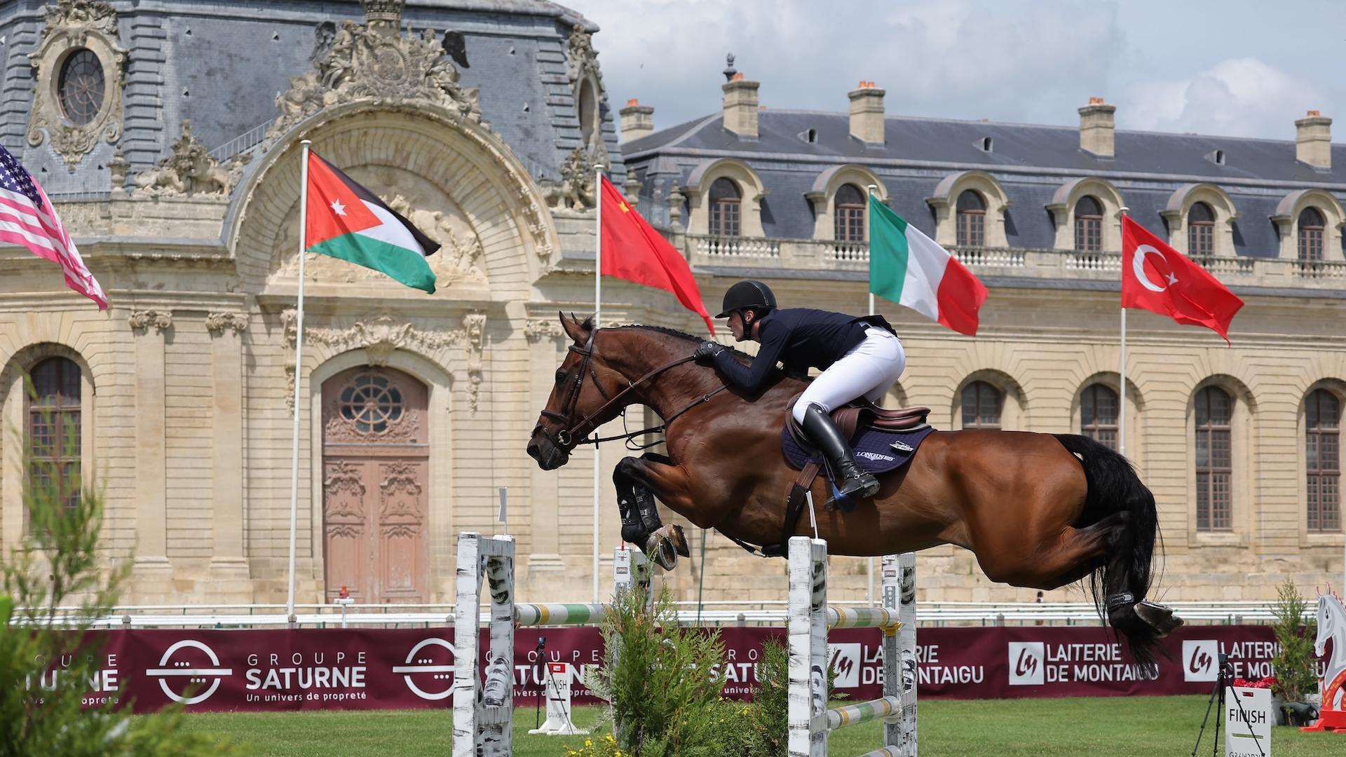 Le duo suisse s’est montré très à l’aise face aux somptueuses Grandes écuries de Chantilly. 