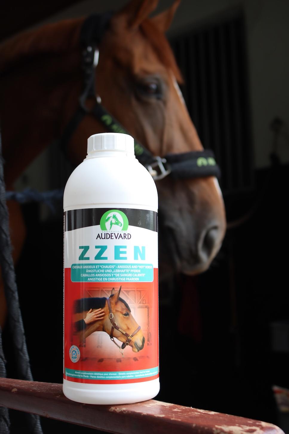 Les aliments complémentaires diététiques pour chevaux ne vont jamais remplacer un calmant. Pour les compétiteurs, privilégier les produits répondant aux normes antidopage.