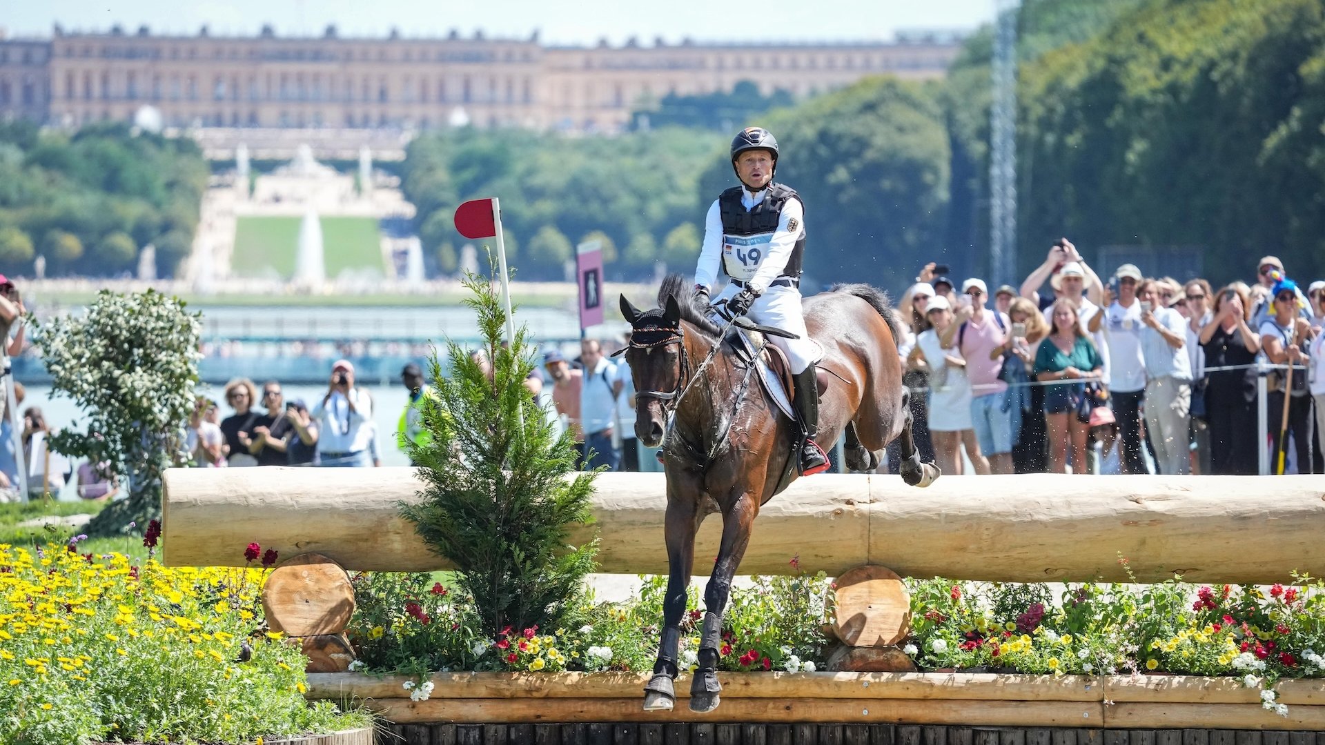 Contendros I est le père du champion olympique individuel de Paris 2024, FischerChipmunk. 