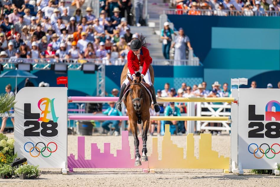 Alors qu'ils semblaient très proches d'une médaille, Karl Cook et Caracole de la Roque ont failli dans la dernière ligne droite...