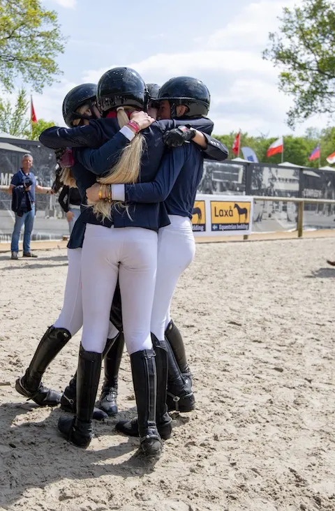 Les Bleuettes ont fait preuve d'une belle cohésion d'équipe !