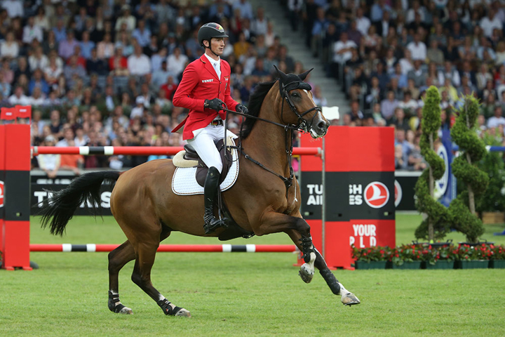 Daniel Deusser garde la tête du classement mondial