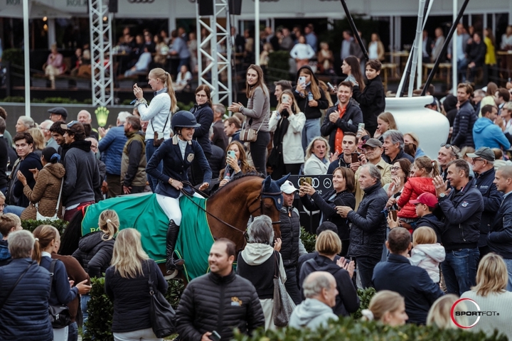 Jessica Springsteen, star de Bruxelles