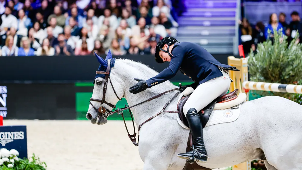 À Lyon, Matthew Sampson et Daniel ont signé un excellent parcours à quatre points dans l'étape de la Coupe du monde Longines.