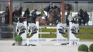 Jens Vandenberk domineert Youngster Tour en 1m35 in Sentower Park