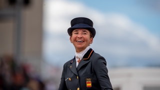 Après avoir été absente du haut niveau durant presque deux ans, la dresseuse espagnole Beatriz Ferrer-Salat est de retour depuis cet été.