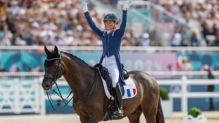 Depuis les Jeux olympiques de Paris, où elle a brillé aux rênes de Sertorius de Rima*IFCE, Pauline Basquin est devenue une icône du dressage tricolore, et même au-delà!