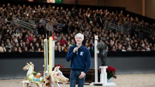 Karim Laghouag compte parmi les nombreux invités de marque du Salon du cheval de Paris, et le public aura le plaisir de le retrouver en selle lors de la nouvelle Nuit du Complet by Forestier.