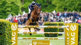 Avec son Selle Français Genghis Khan de Londé, Cian O’Connor a remporté la première épreuve majeure du CSI 5* de Hambourg