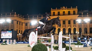 Sophie Hinners a été couronnée impératrice de Vienne grâce à Combella, ce soir en Autriche