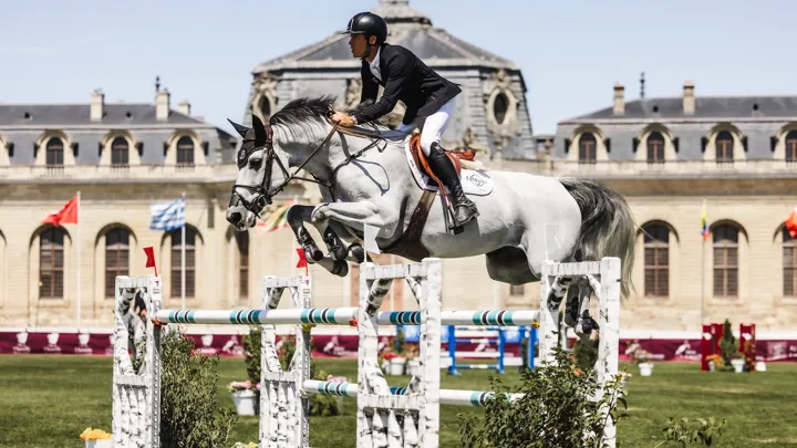 À Chantilly encore, Hello Mango a signé d’excellents résultats en terminant deuxième du Grand Prix du CSI 4*.