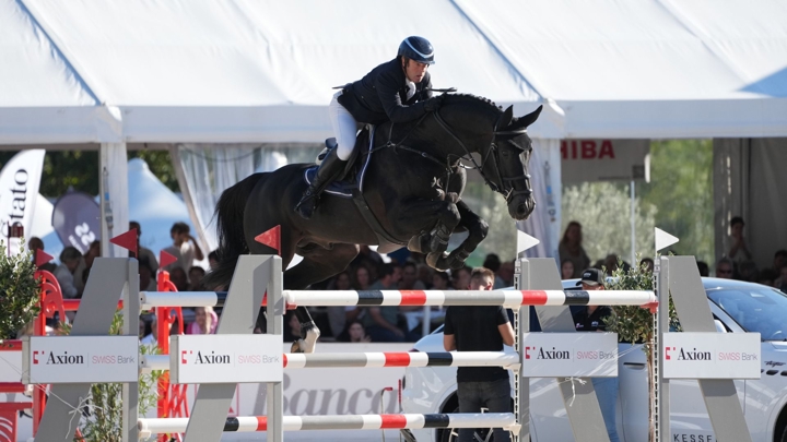 Robert Whitaker et Vermento pendant le Grand Prix du CSI 4* d'Ascona.