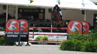 Queen van Dorperheide springt naar zege in 1m45-opener  