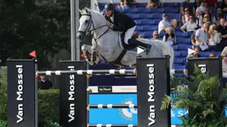 Benjamin Pieters sterkste in 1m30 Grote Prijs van Ternat