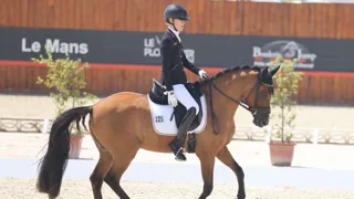 La Danoise Victoria Bang Zindorff a remporté la RLM des championnats d’Europe de Dressage Poney avec Del Classico.