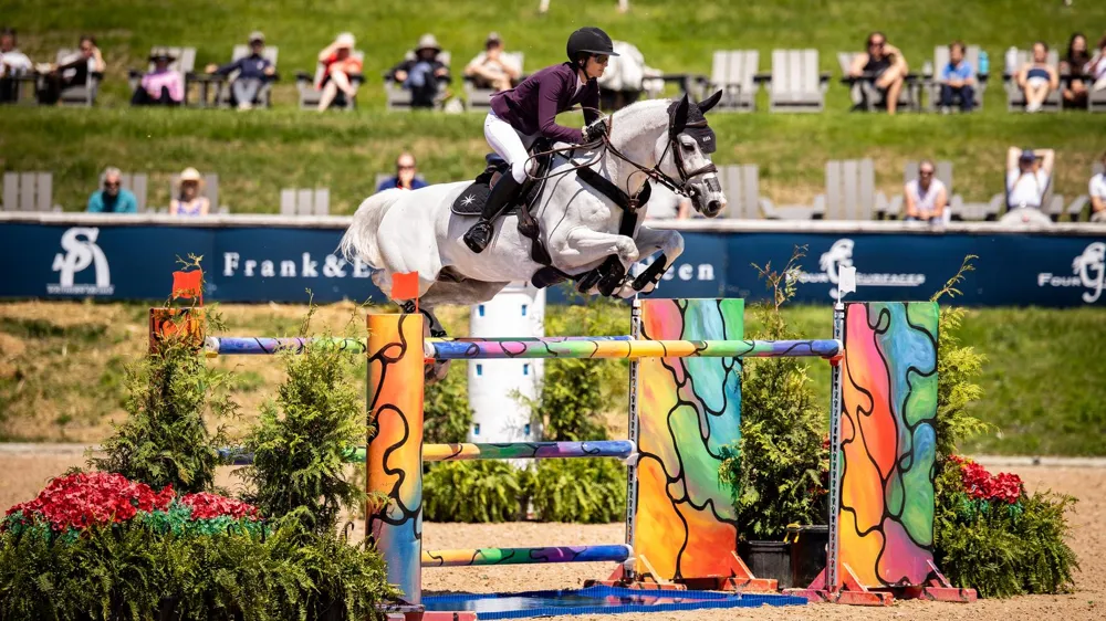 Charlotte Jacobs a devancé son coach, le numéro un mondial Kent Farrington, dans le barrage du Grand Prix 4* de Traverse City ! 