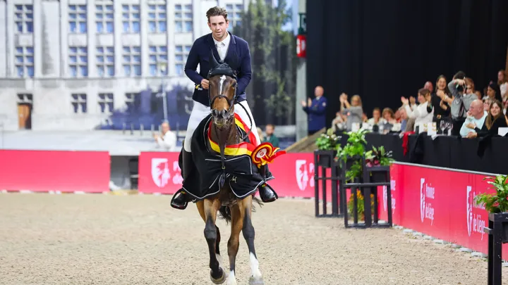 Comme en 2019, lors de la dernière édition du Jumping international de Liège, Andres Vereecke a défilé en tête du tour d’honneur.