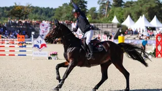 Kenyane Canel (SF, Diarado x Mylord Carthago), a été sacrée championne de France des juments de cinq ans et acquise par Michel Hécart.