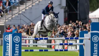 Scott Brash voelt druk, maar blijft foutloos op WK