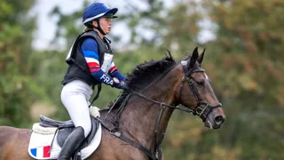 Tess Carrere et Graphit de Fay n’ont pas fait tomber la moindre barre lors du test de saut d’obstacles.